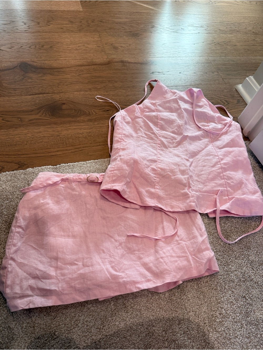 The Abercrombie Linen Collection Linen Two-Piece Set in Pink Size Medium